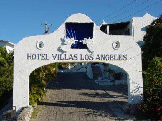 מנסניו Hotel Villas Los Angeles מראה חיצוני תמונה
